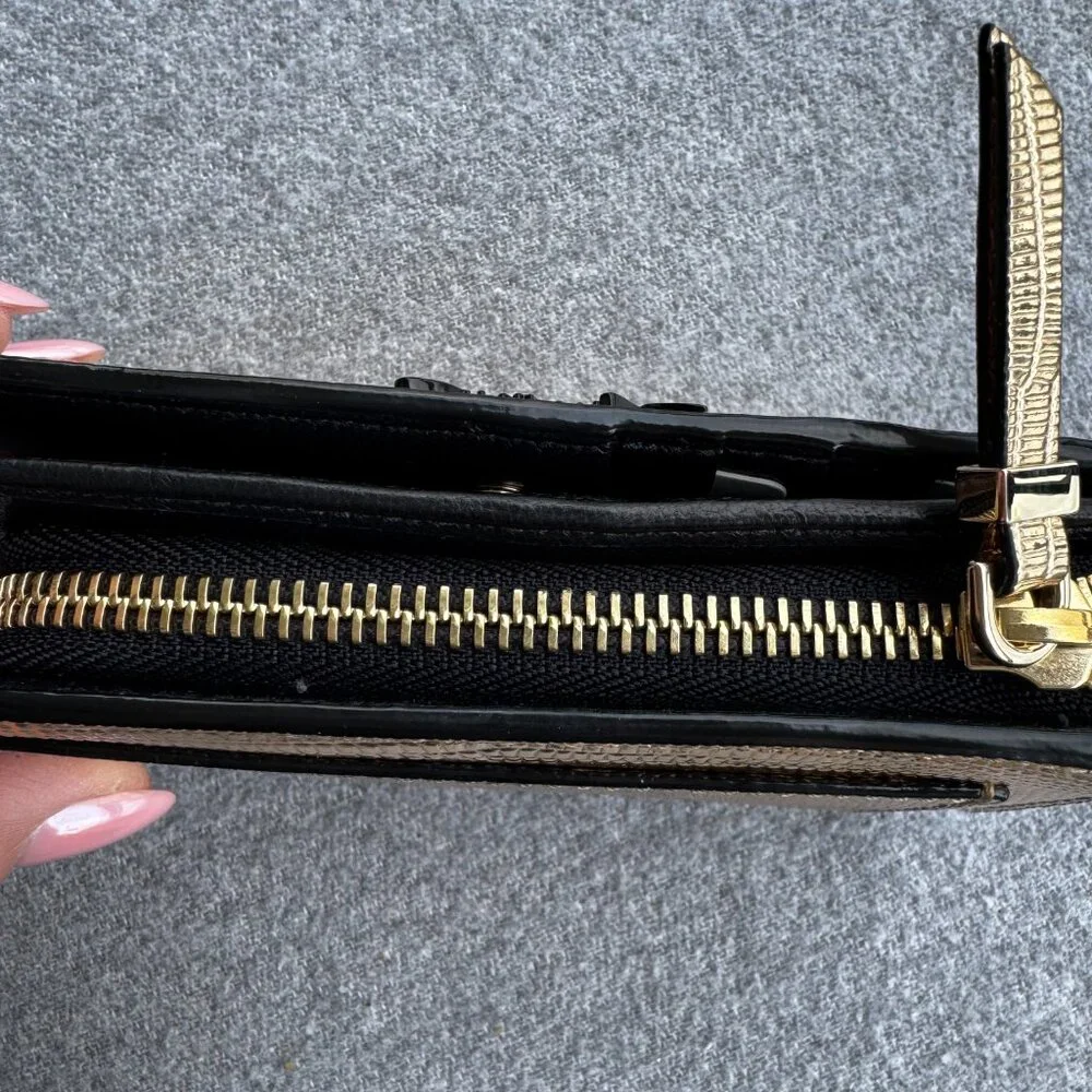 Wallet - Picture 6 of 12